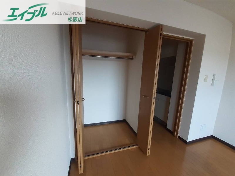 収納　同型参考写真