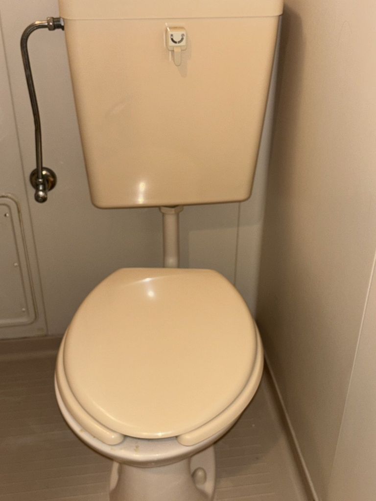 トイレ　トイレ