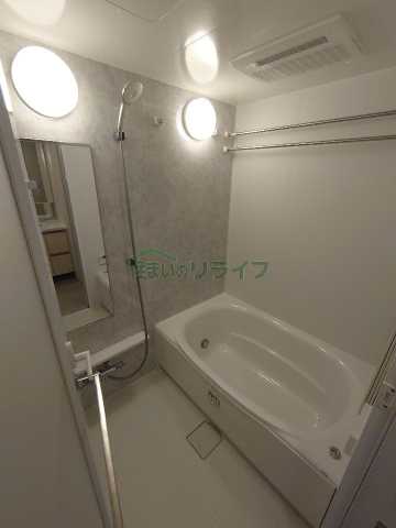 バス・シャワールーム　別部屋の参考写真です。