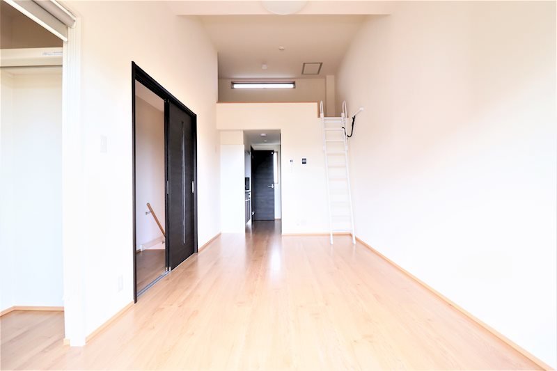 居室・リビング　（イメージ）ロフト付きの室内、床は遮音性能に拘った5重構造