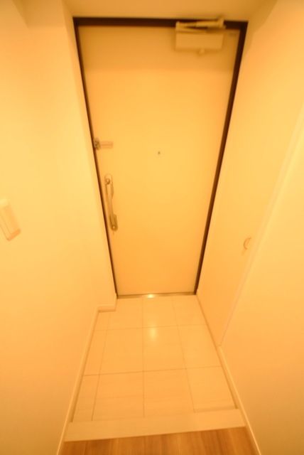 玄関　★下駄箱が大きいので靴が多くても安心です★