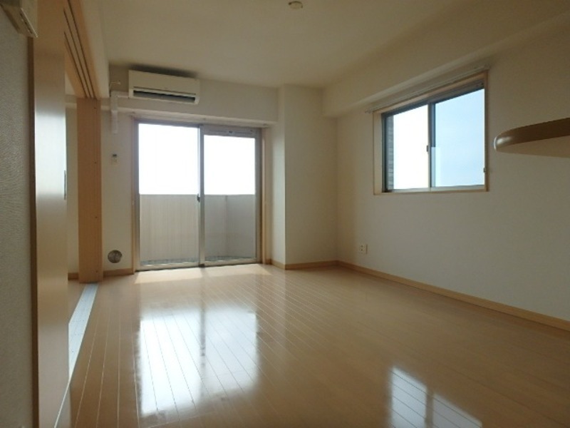 居室・リビング　図面と現状に相違がある場合には現状を優先