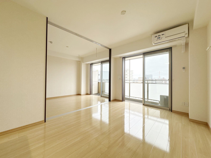 居室・リビング　LDK（別角度）