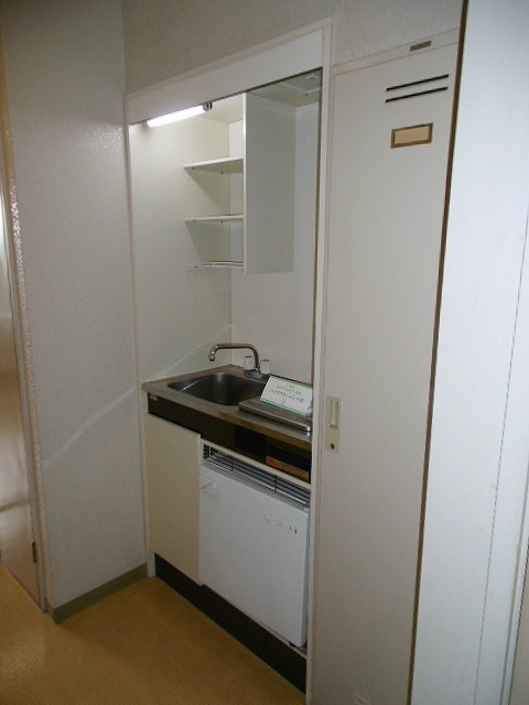 キッチン　写真は303号室です（参考）