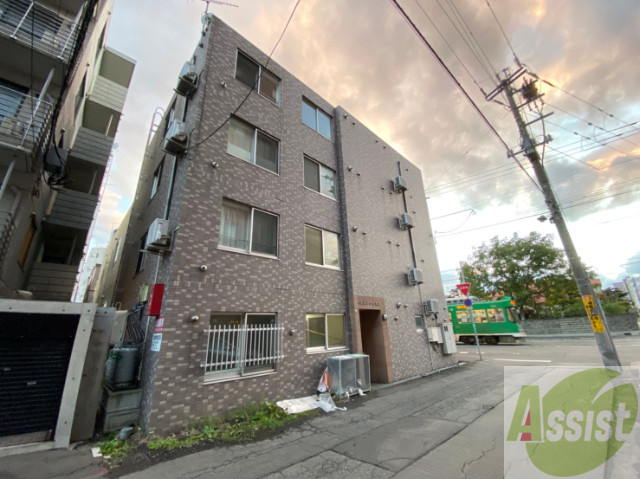 建物外観　札幌市中央区南１３条西「エレガンスコートＭＡ」