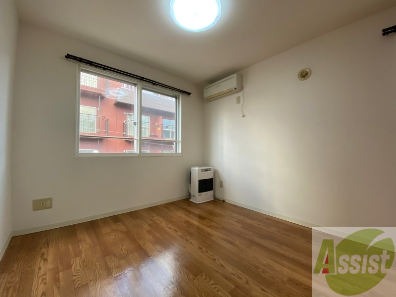 居室・リビング　広くてキレイなお部屋が広がっていて、充実した生活が送れそう。