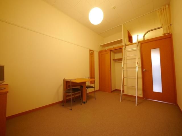 居室・リビング　★家具家電付きのお部屋★