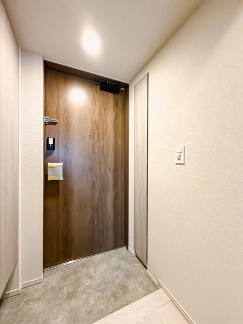 玄関　※写真は同タイプ住戸です。