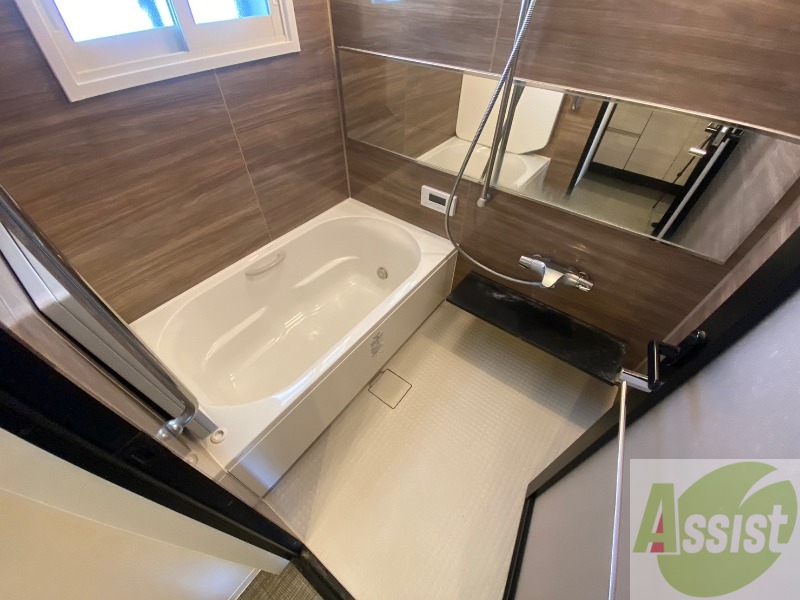 バス・シャワールーム　お風呂になります。一日の疲れを癒してくださいね。