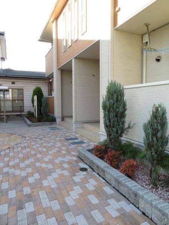 エントランス　アプローチ