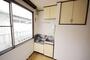 キッチン　同建物別部屋写真