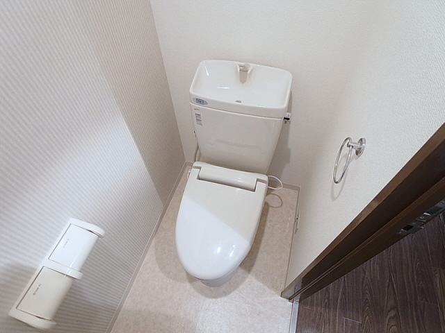 トイレ　ウォシュレットタイプ装着可能ですよ