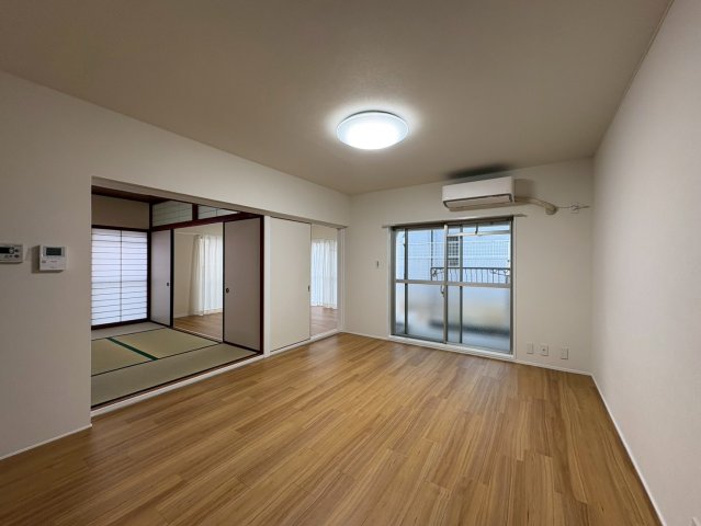 居室・リビング　桜山スカイマンション