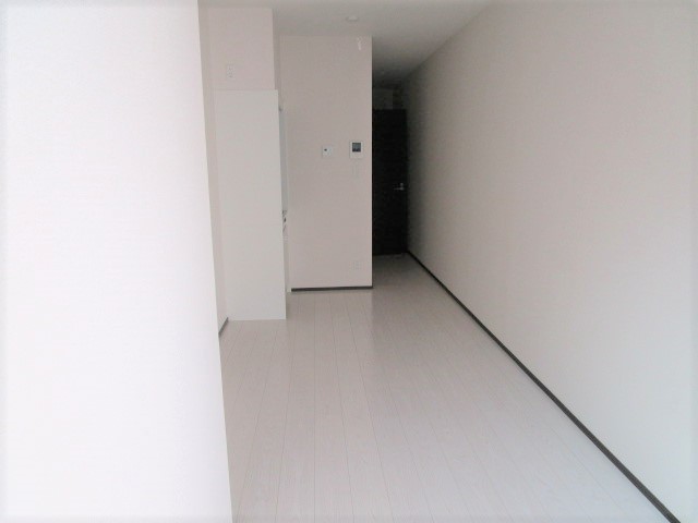 居室・リビング　別号室の参考写真になります。