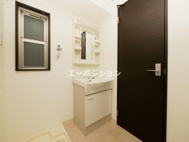 洗面設備　ELLE難波WEST