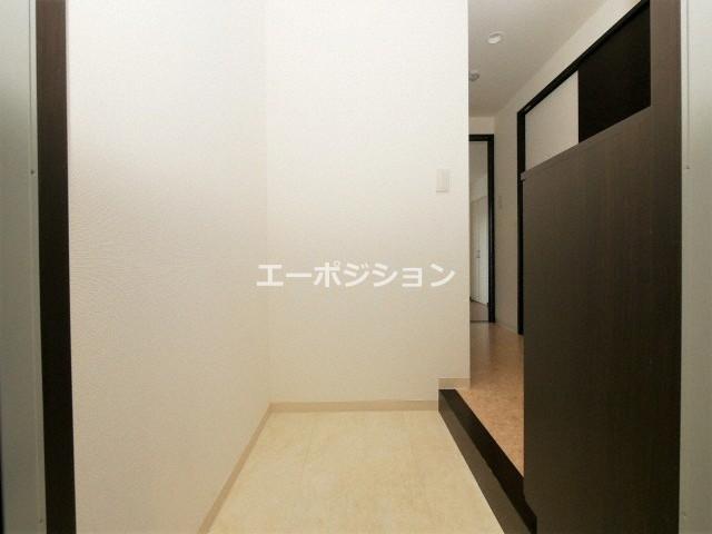 玄関　ELLE難波WEST