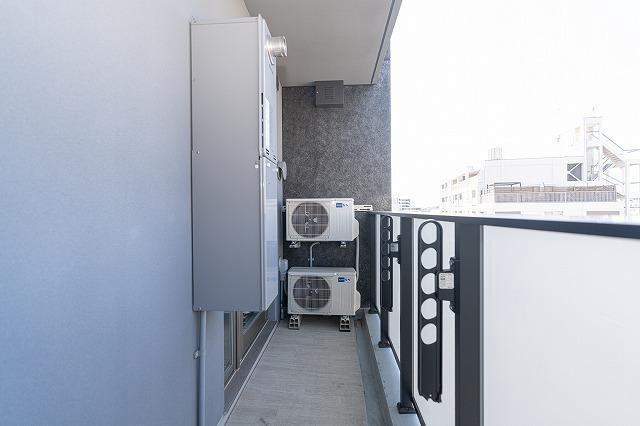 バルコニー　バルコニー?