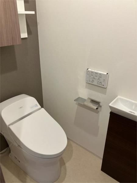 トイレ　参考写真