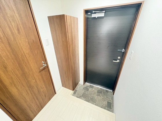 玄関　※別部屋の写真です