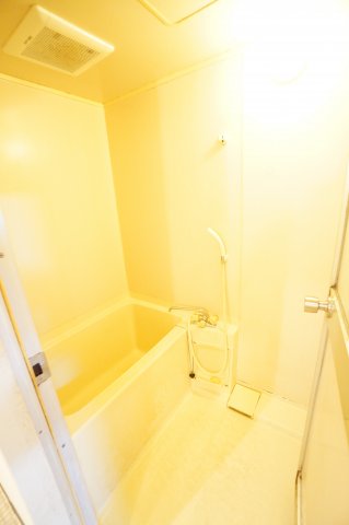 バス・シャワールーム　※同物件・同タイプの写真です。