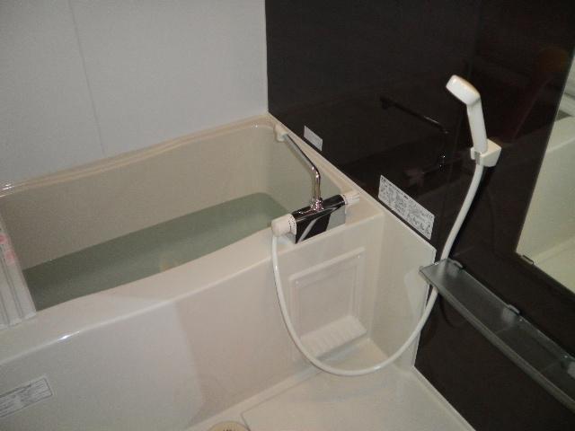 バス・シャワールーム　浴室