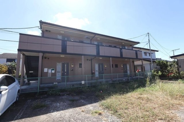 建物外観　2階建てアパート