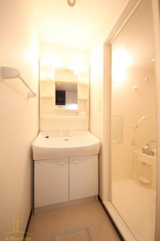 洗面設備　サムティ阿波座Lusso