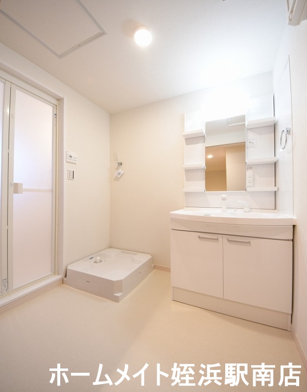 洗面設備　★洗面脱衣所も広々♪★※別部屋参考写真