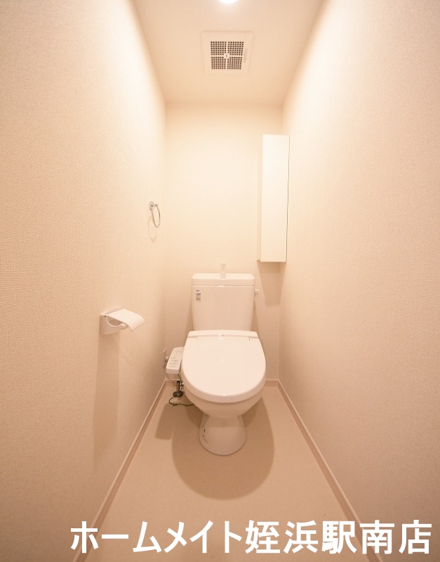 トイレ　★温水洗浄便座付きのトイレ♪★※別部屋参考写真