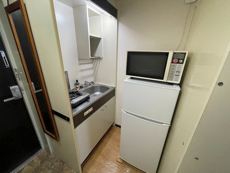 キッチン　※同物件・別号室の室内写真です。家具家電の内容は退去後確認い