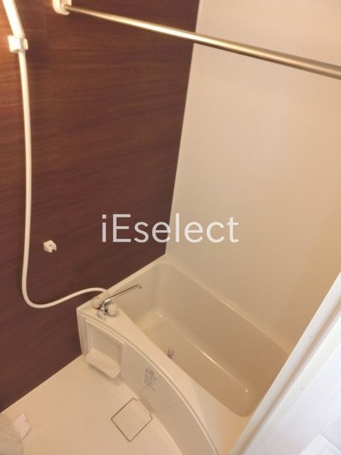 バス・シャワールーム　雨の日に便利な浴室乾燥機