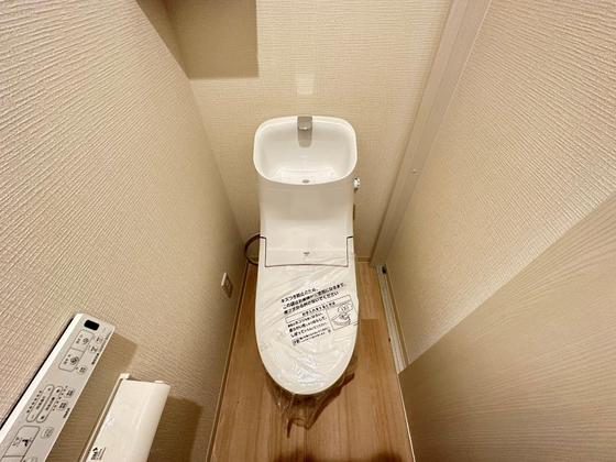 トイレ　※別部屋の写真です