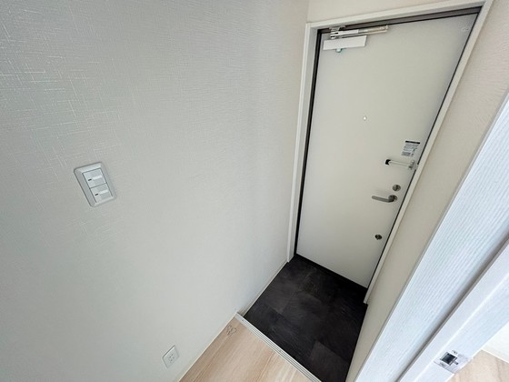 玄関　※別部屋の写真です