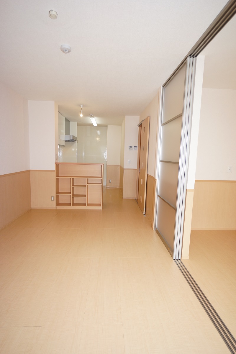 居室・リビング　他号室の写真になります。