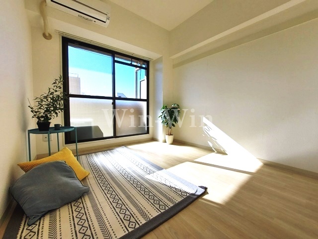 居室・リビング　イメージ（同建物内別部屋の写真です）