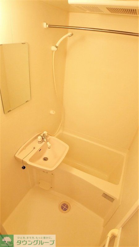 レオパレスバリオクラーロの風呂写真