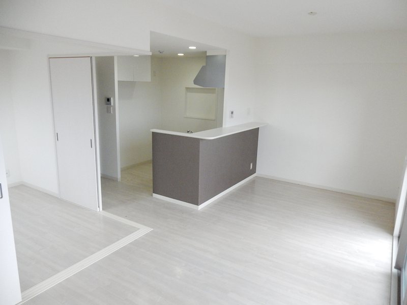 居室・リビング　南向きの明るいお部屋