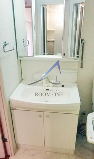洗面設備　洗面台です。