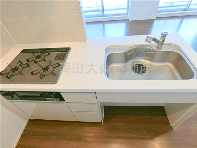 キッチン　3口ガスグリル付カウンターキッチン　システムキッチン