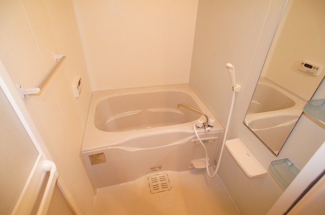 バス・シャワールーム　日々の暮らしに欠かせないお風呂です