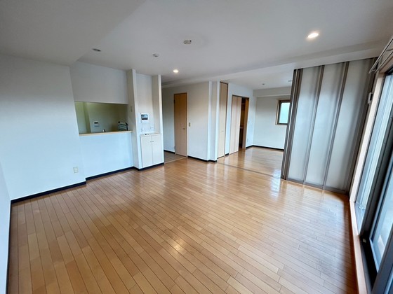 居室・リビング　※別部屋の写真です