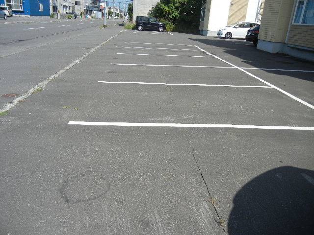 駐車場　駐車場