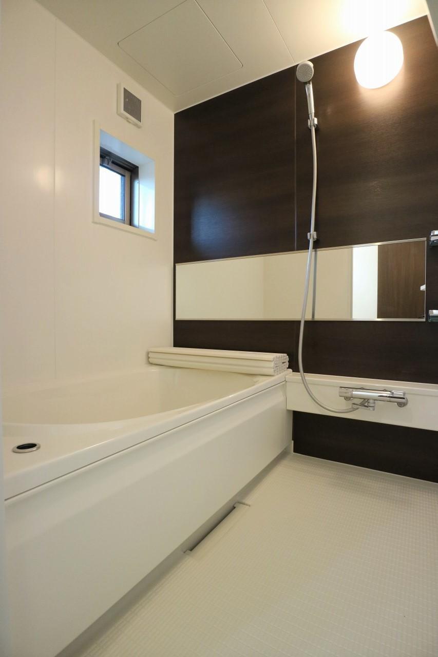 バス・シャワールーム　日々の疲れを癒すお風呂付です