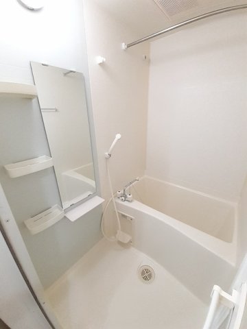 バス・シャワールーム　お風呂です