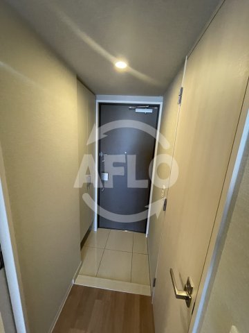 玄関　ハビテ靭センターコート　玄関