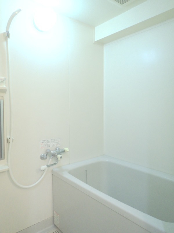 バス・シャワールーム　日々の疲れを癒すお風呂です♪