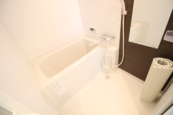 バス・シャワールーム　ゆったり過ごせるお風呂です