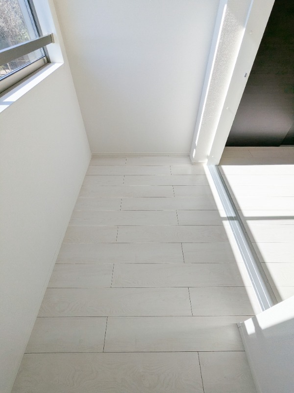 バルコニー　図面と現状に相違がある場合には現状を優先