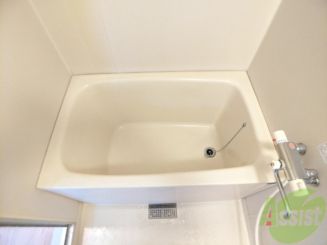 バス・シャワールーム　疲れた日は湯船につかって癒されましょう～。