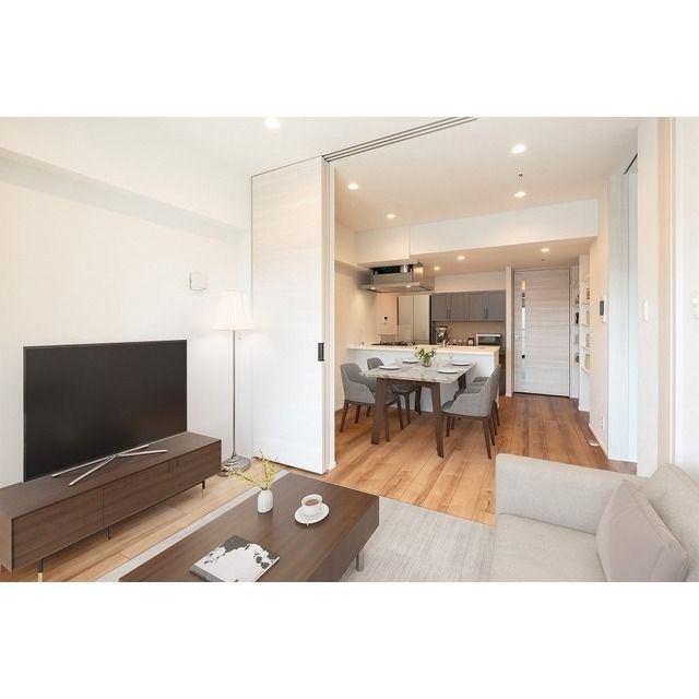 その他　家具・調度品等はCG 加工です。実際の賃貸住居 には含まれま